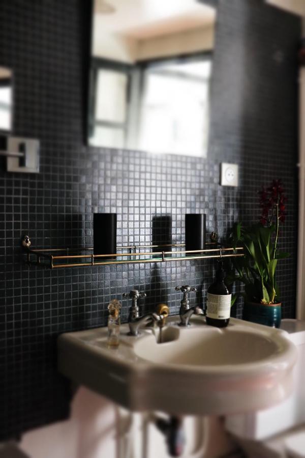 Le 66 Bed & Breakfast Paris Bagian luar foto